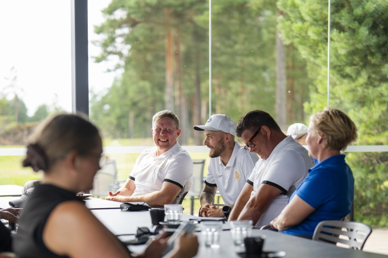Svingejä ja sydäntä – Louhos Charity Golfin parhaat palat