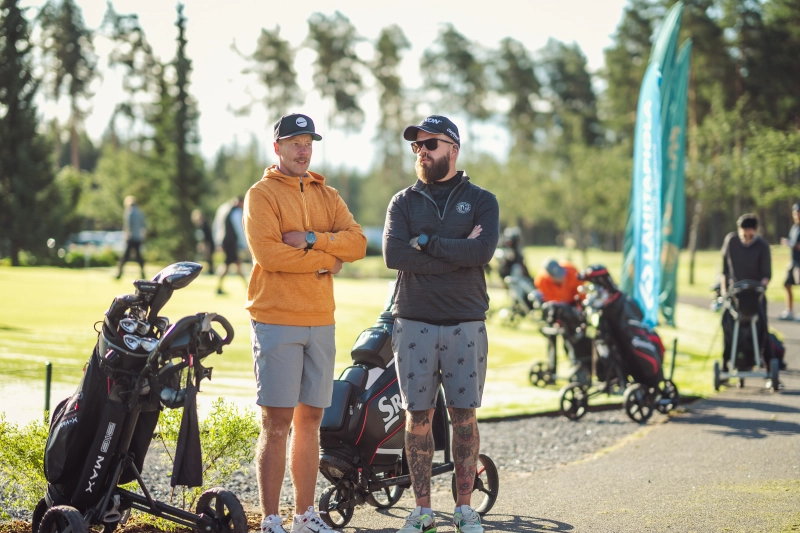 Hyvän mielen golfia – Louhos Charity Golf auttanut yksinäisyyden torjumisessa jo lähes 20 000 eurolla