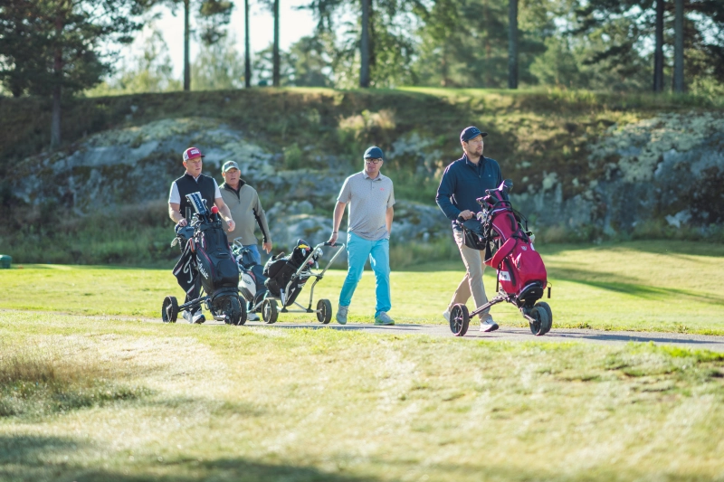 Hyvän mielen golfia – Louhos Charity Golf auttanut yksinäisyyden torjumisessa jo lähes 20 000 eurolla