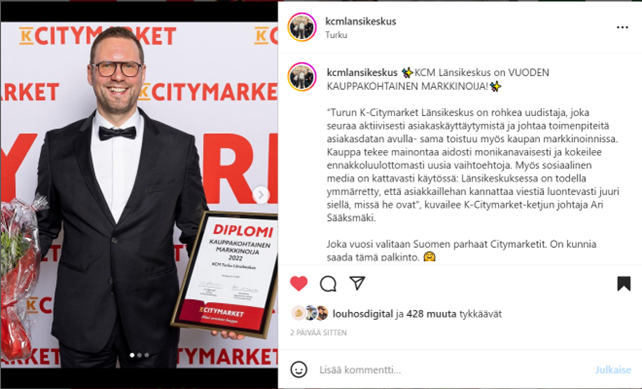 Kauppias vuoden kauppakohtainen markkinoija -diplomin kanssa